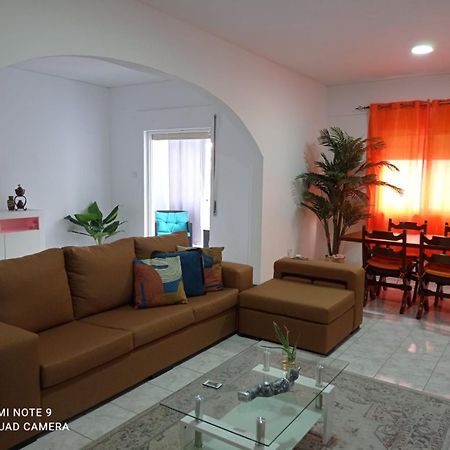 Lovely Apartment In Mindelo City Center Buitenkant foto