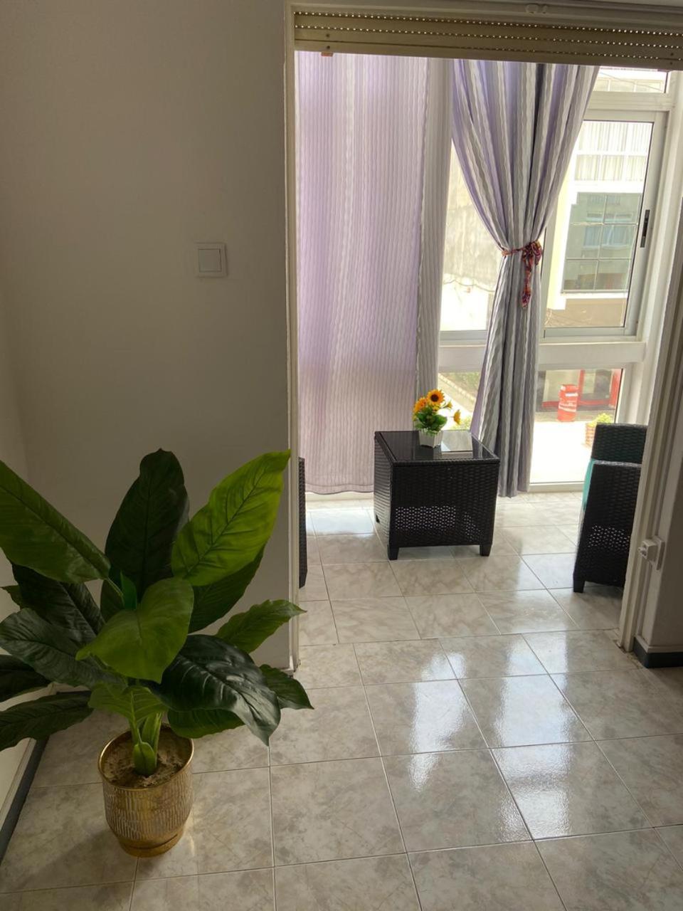 Lovely Apartment In Mindelo City Center Buitenkant foto